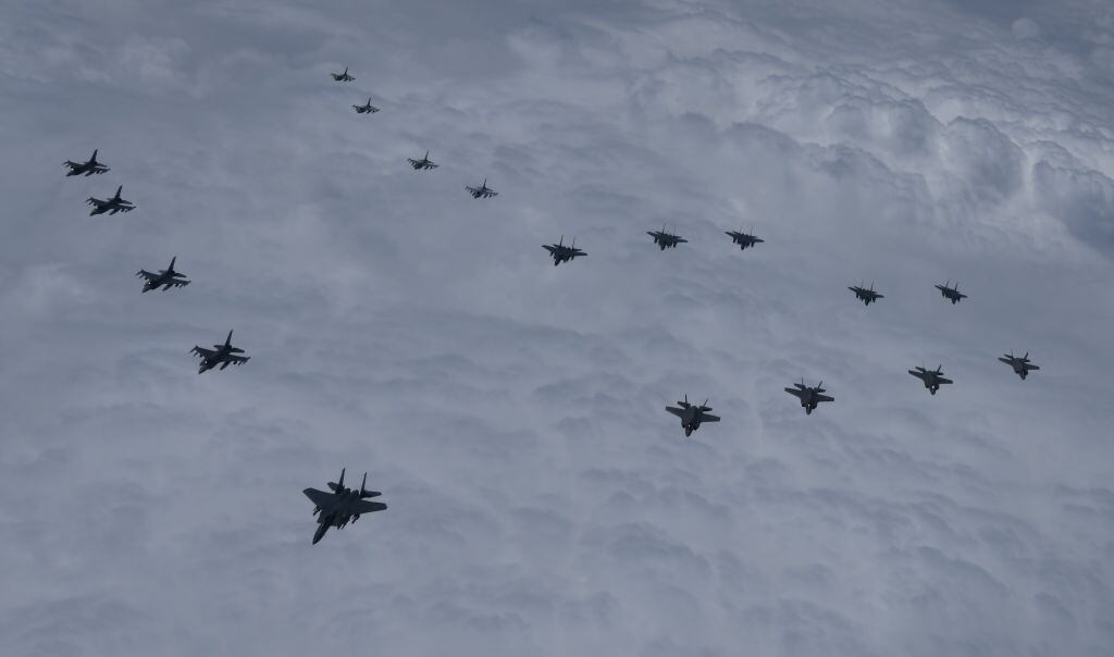 EEUU y Corea del Sur realizan ejercicios militares sobre la península coreana