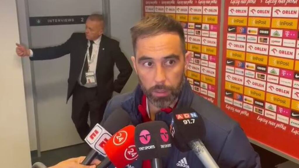 Claudio Bravo: "Jugando de esta manera podemos volver a meter a Chile en un Mundial"