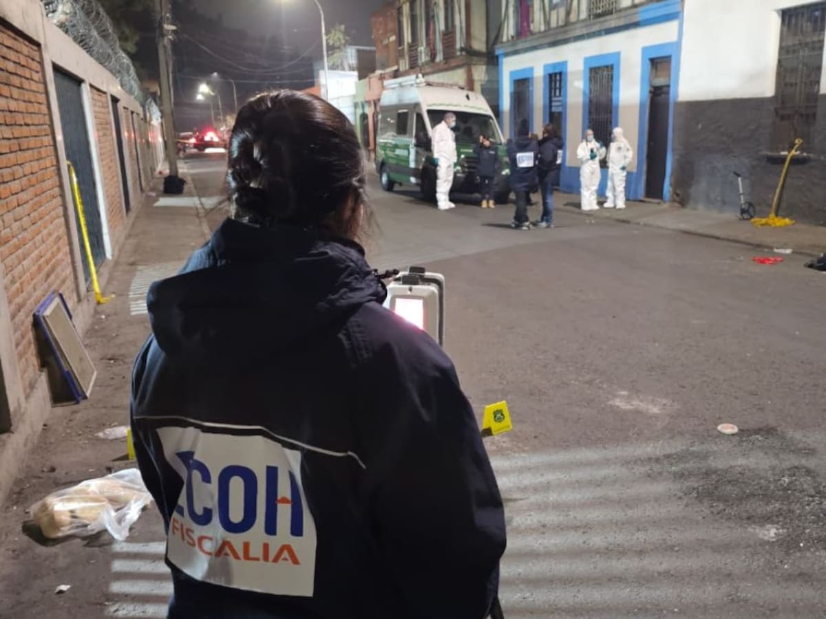 Ataque a balazos en Recoleta deja un hombre muerto y otro grave: autores escaparon en scooter