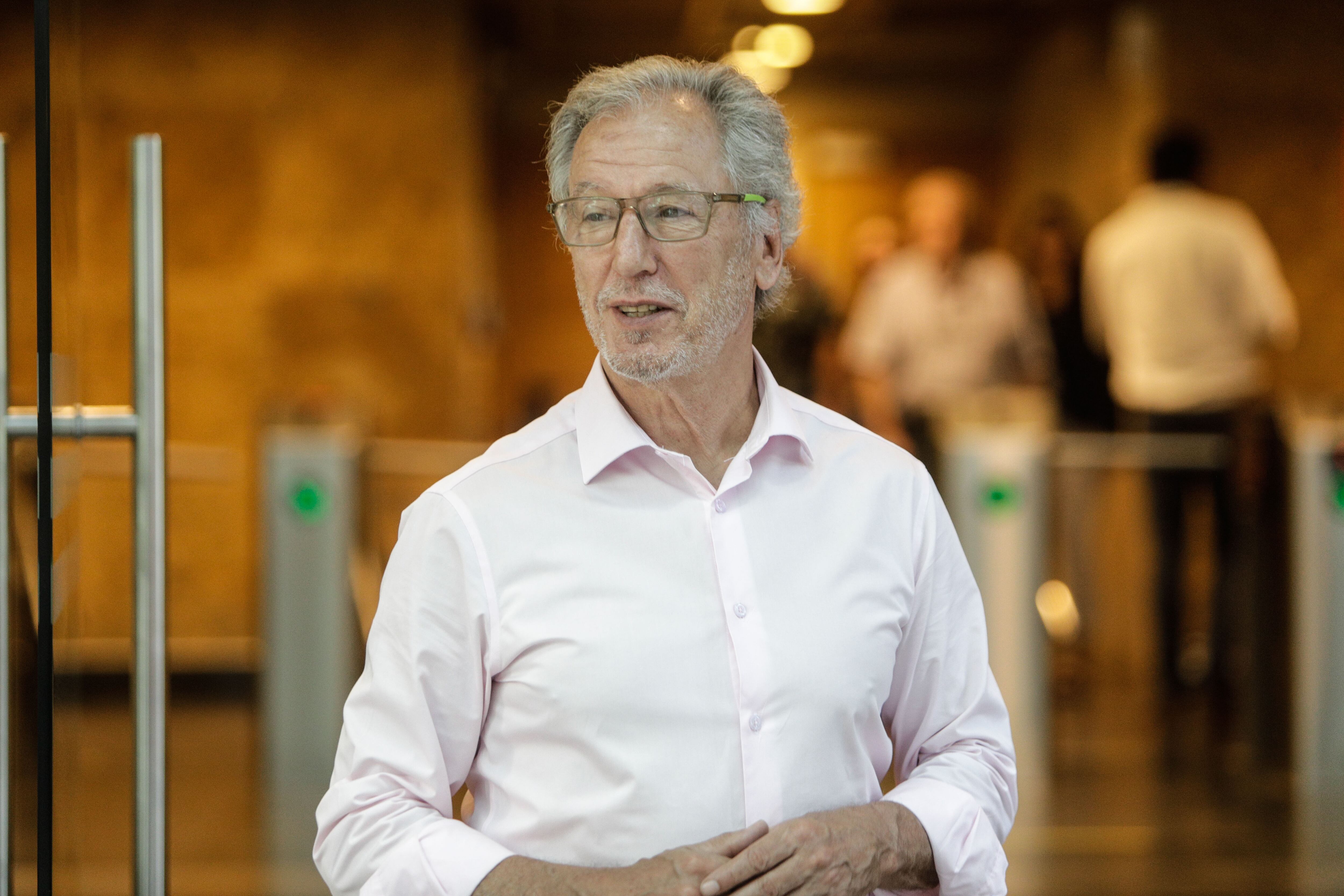 Biministro Álvaro García