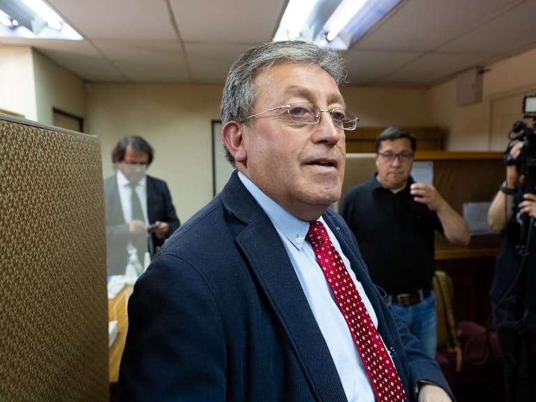 Tribunal Electoral de Los Lagos destituye al alcalde de Puerto Montt, Gervoy Paredes, por notable abandono de deberes