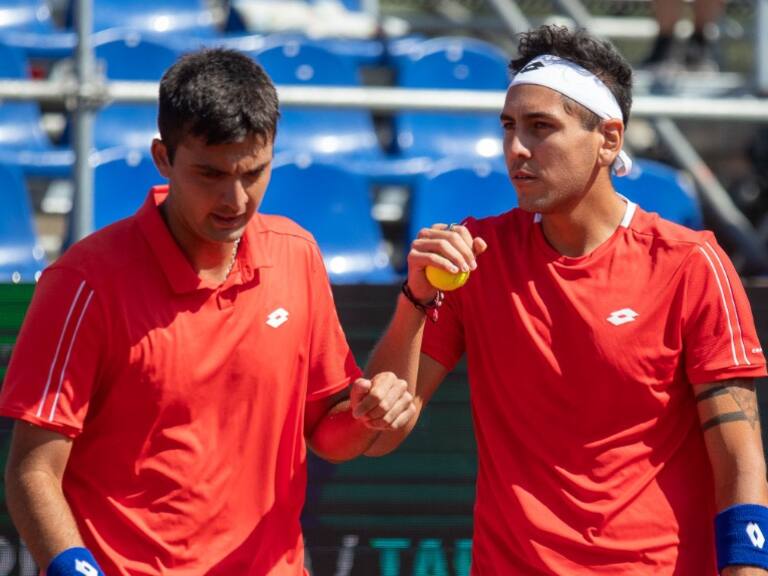 Alejandro Tabilo supera a rival argentino y acompaña a Tomás Barrios en la semifinal del Challenger de Florianópolis