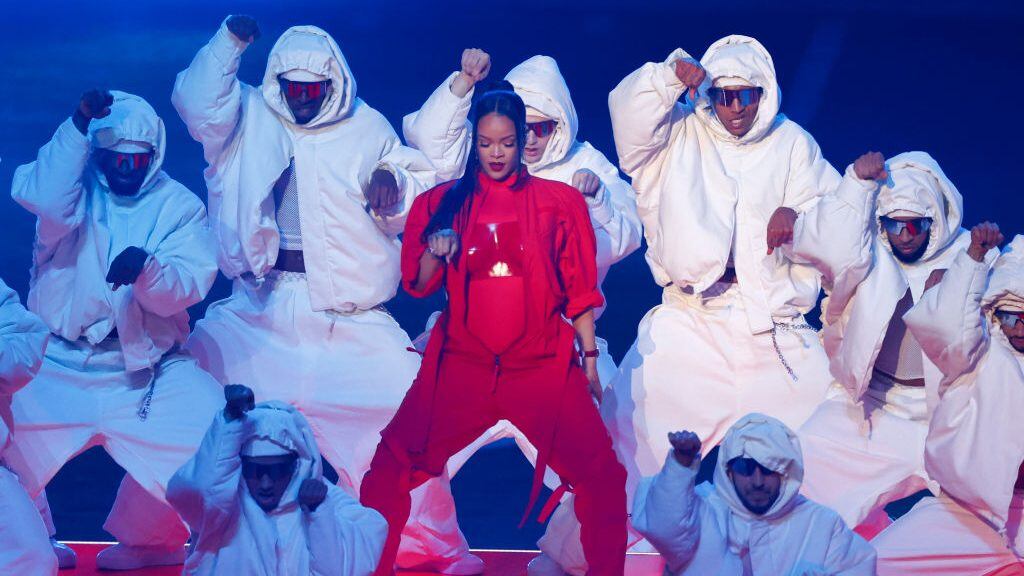 GLENDALE, AZ - FEBRUARY 12: Rihanna performs during the Apple Music Super Bowl LVII Halftime Show at State Farm Stadium on February 12, 2023 in Glendale, Arizona. (Photo by Kevin Sabitus/Getty Images)