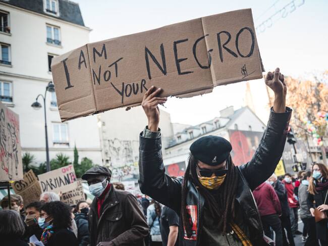 Protestas en Francia por la golpiza a Zecler