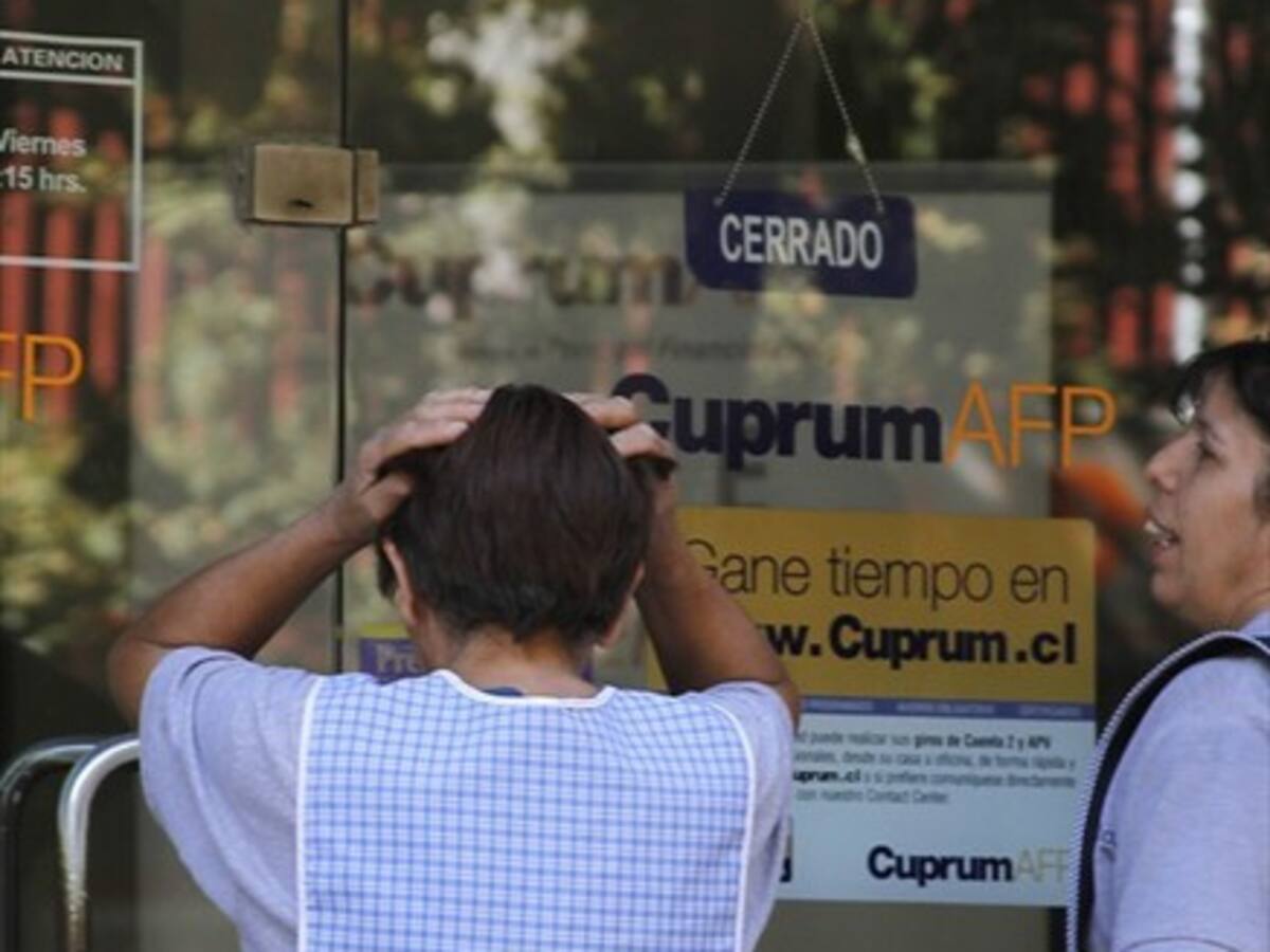 Contraloría inició proceso para invalidar la fusión de AFP Cuprum y Argentum