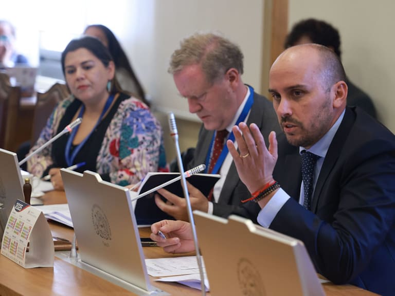 Comisión investigadora por compra fallida de casa de Allende acusa “pérdida de tiempo irrecuperable” tras inasistencia de funcionarios clave