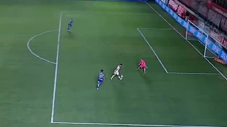 Thomas Galdames sufrió amarga noche: cometió un error y le "regaló" el gol a paraguayo que le anotó a Chile