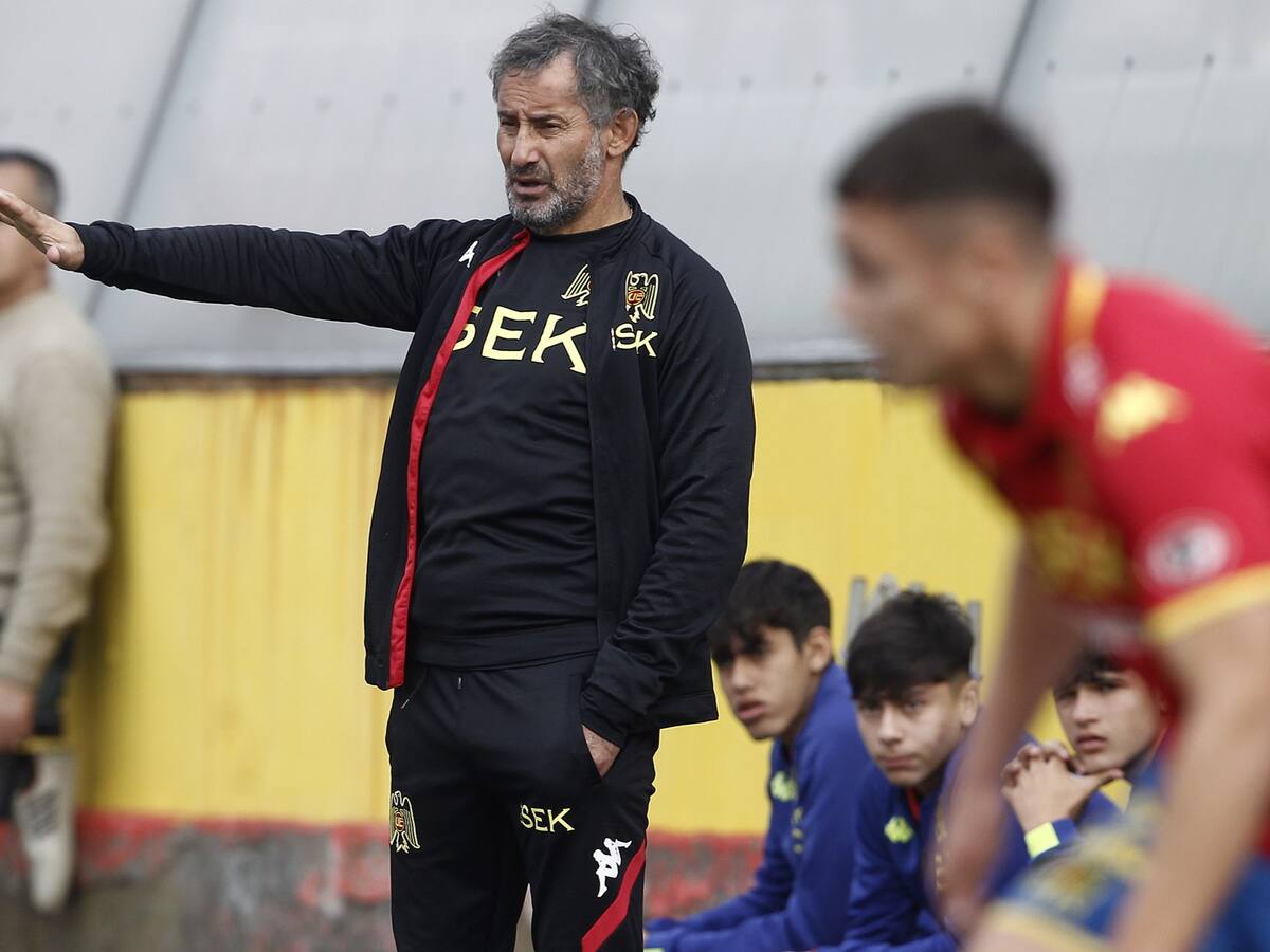 Miguel Ponce aborda el caso de Jonathan Villagra en Unión Española: “Los perjudicados somos todos”