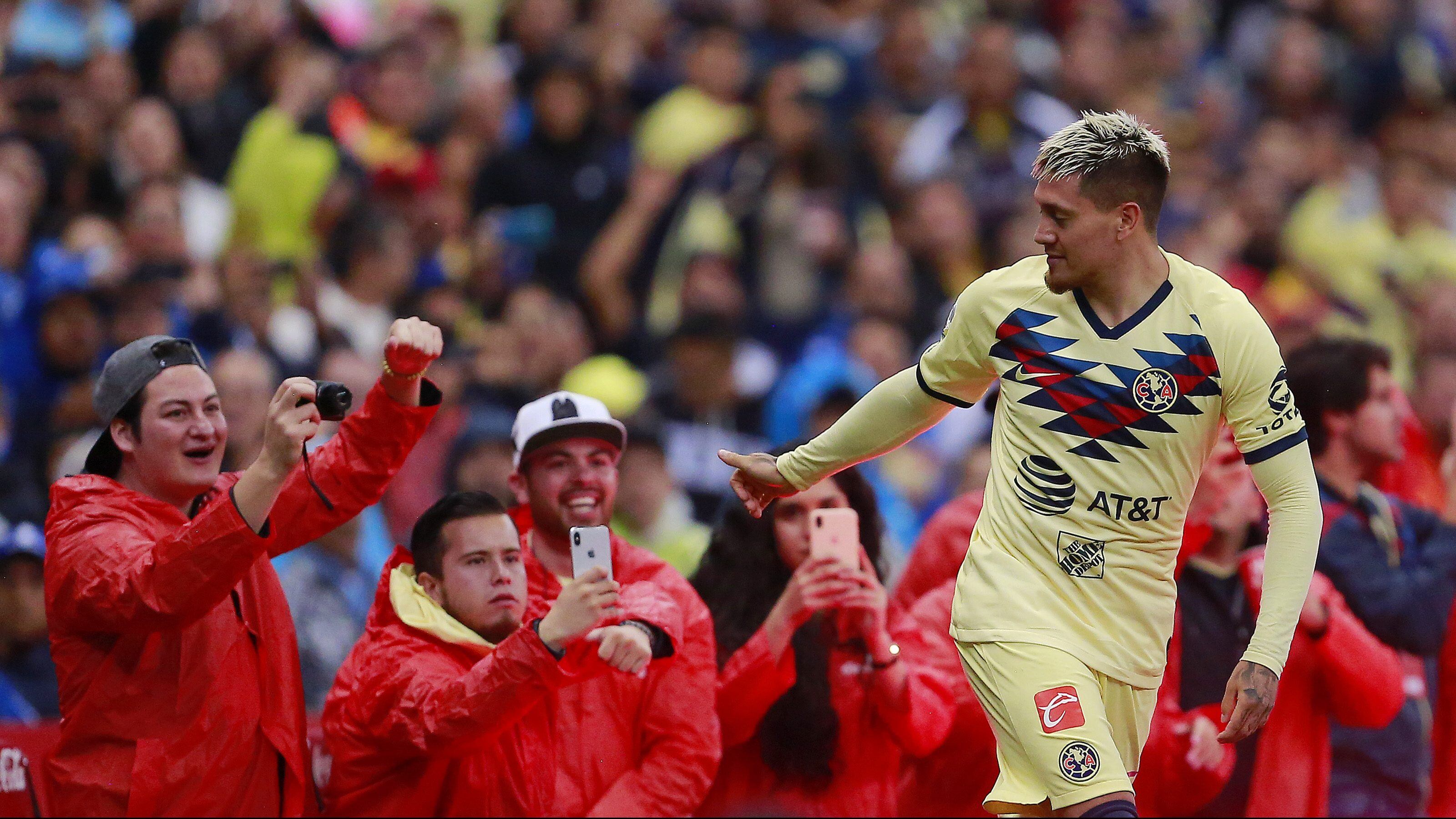 CIUDAD DE MEXICO, MEXICO - OCTUBRE 26: Nicolas Castillo del America en festejo despues de anotar el primer gol de su equipodurante el juego de la Jornada 15 del Torneo Apertura 2019 de la Liga BBVA MX en el Estadio Azteca el 25 de Octubre de 2019 en la Ciudad de Mexico, Mexico. (Foto: Mauricio Salas/JAM MEDIA/AgenciaUno)