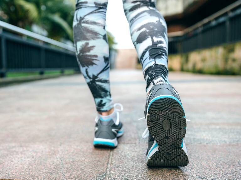 Esta es la cantidad de pasos que debes caminar al día para reducir el riesgo de morir