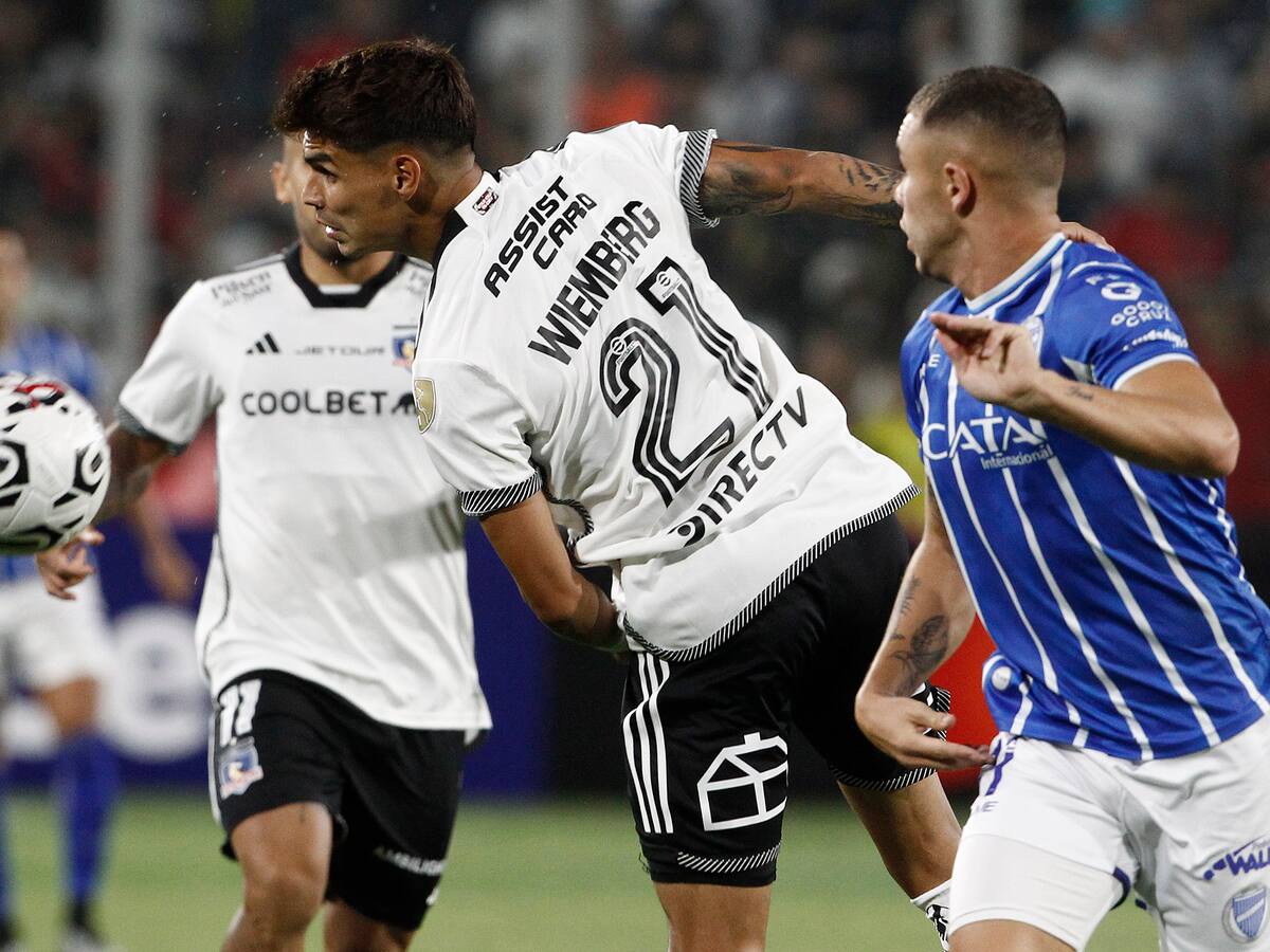 Colo Colo clasifica a la fase 3 de la Copa Libertadores tras igualar ante Godoy Cruz
