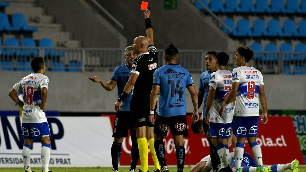 07 de enero de 20221 / IQUIQUE durante el partido válido por la Vigesimonovena fecha del Campeonato Nacional AFP Plan Vital 2020, entre Deportes Iquique vs Universidad Católica, disputado en el Estadio Tierra de Campeones.
FOTO: CRISTIAN VIVERO BOORNES/AGENCIAUNO