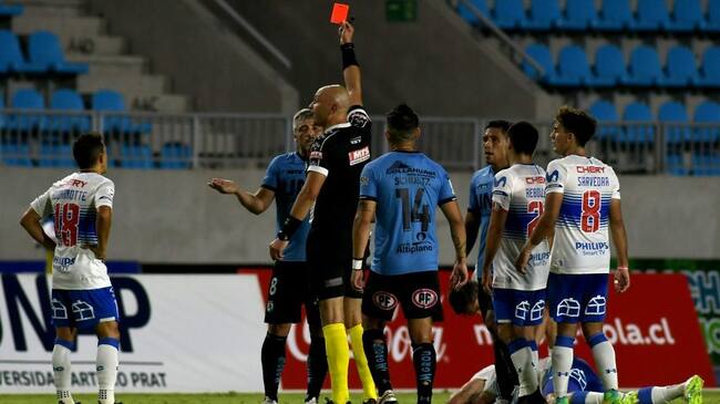 07 de enero de 20221 / IQUIQUE durante el partido válido por la Vigesimonovena fecha del Campeonato Nacional AFP Plan Vital 2020, entre Deportes Iquique vs Universidad Católica, disputado en el Estadio Tierra de Campeones.
FOTO: CRISTIAN VIVERO BOORNES/AGENCIAUNO