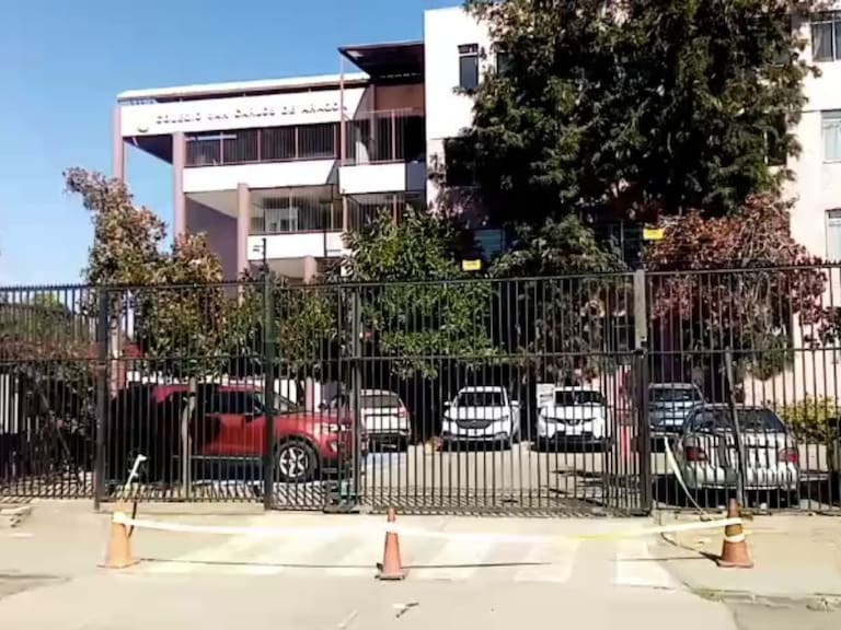 Emergencia en Puente Alto: portón de colegio cae sobre estudiantes y deja 4 heridos
