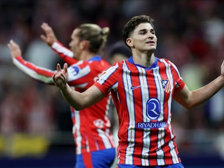 Atlético de Madrid golea al Rayo Vallecano y continúa en la lucha por alcanzar el título en España