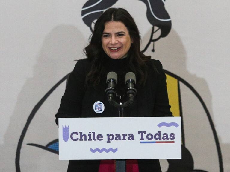 “Un político machista, desbocado»: ministra Orellana reitera condena a agresión de Gonzalo de la Carrera