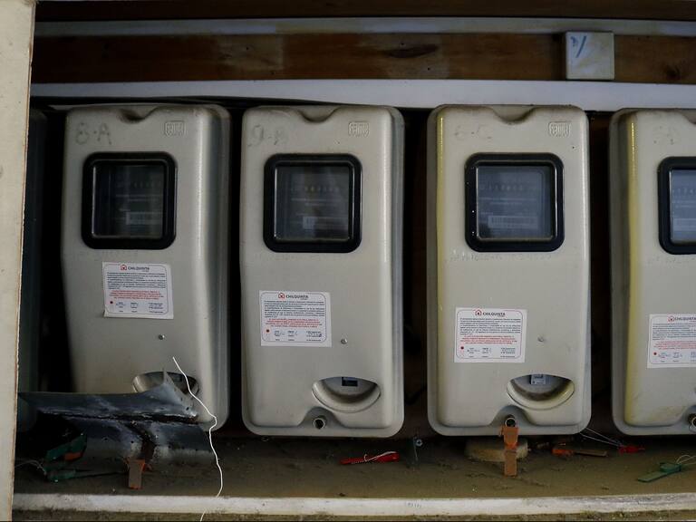 07 DE MARZO DE 2019/VALPARAISOTemáticas medidores de energia eléctrica.
Polémica causó el anuncio que el costo del recambio de medidores eléctricos, será traspasado a los clientes, generando un aumento en las cuentas mensuales.
FOTO: LEONARDO RUBILAR CHANDIA/AGENCIAUNO
