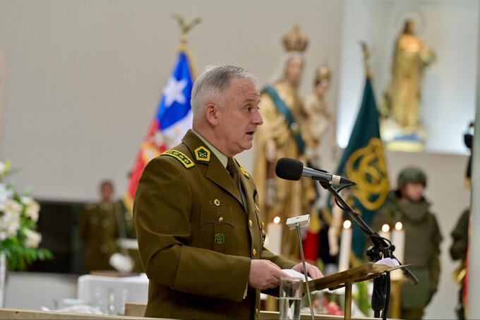Marcelo Araya en homenaje a carabinero