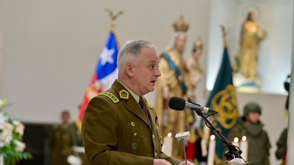 Carabineros asciende póstumamente a Cristopher Aguilera y rebautiza comisaría de Lo Espejo en su memoria