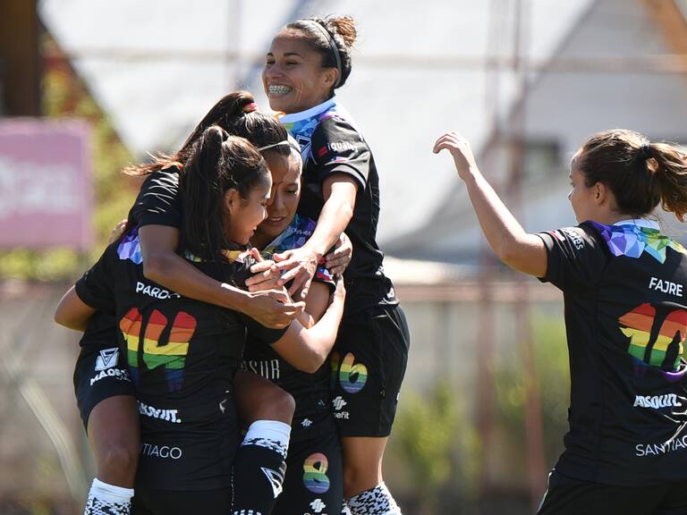 Santiago Morning goleó a Deportivo Trópico y se metió en los cuartos de final de la Copa Libertadores
