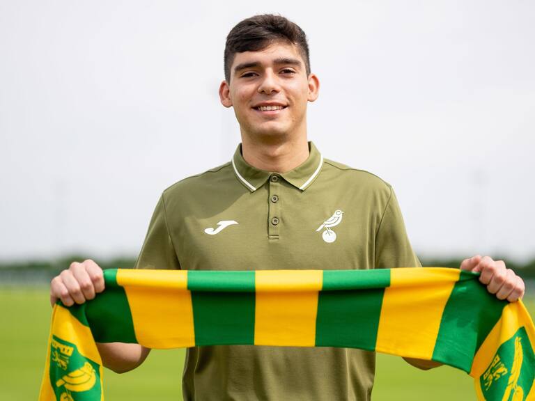 Vicente Reyes concreta su arribo al fútbol inglés: Norwich City oficializa la incorporación del arquero chileno