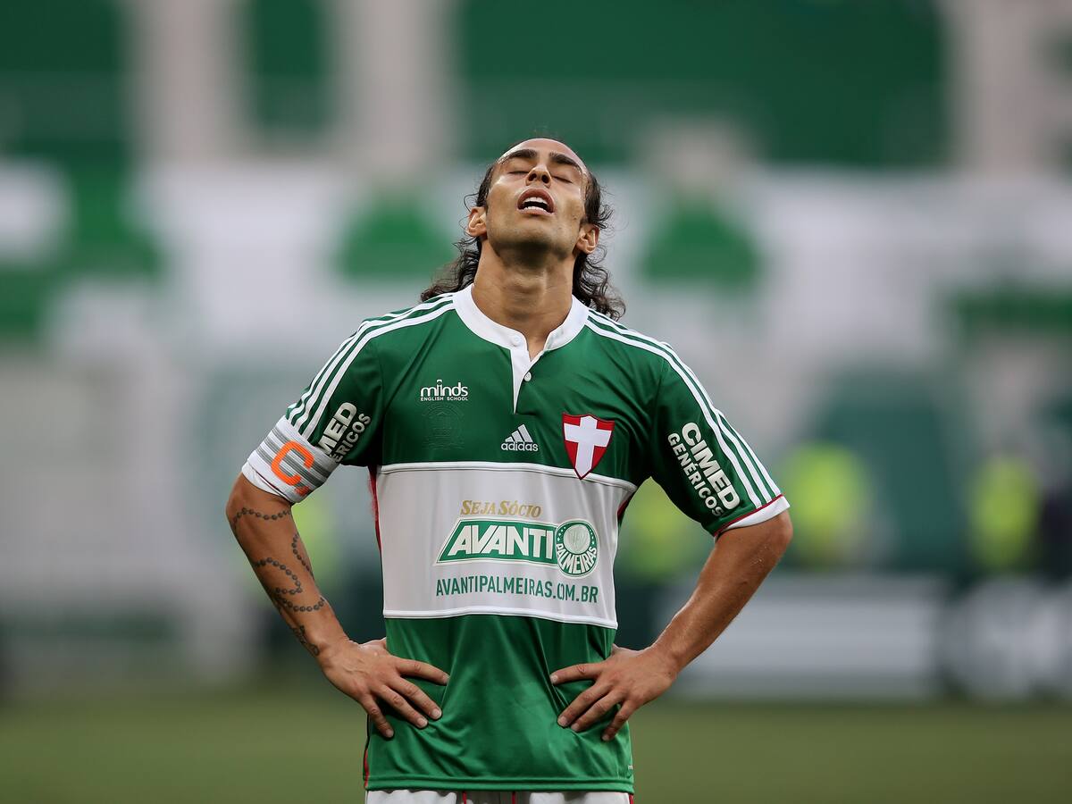 Jorge Valdivia deberá indemnizar a comentarista y ex futbolista brasileño tras fallo judicial en Sao Paulo