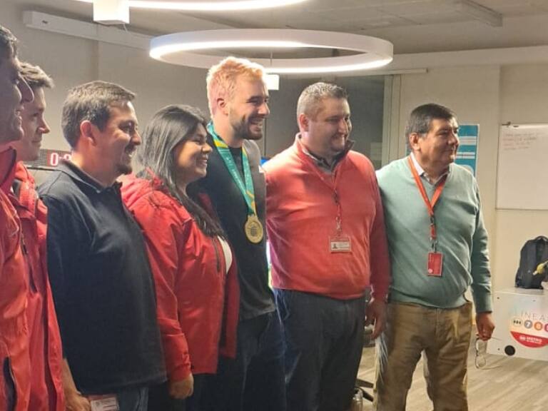 Desde la Teletón a los Parapanamericanos: Lucas Nervi visita el centro de operaciones del Metro y envía especial mensaje a los pasajeros