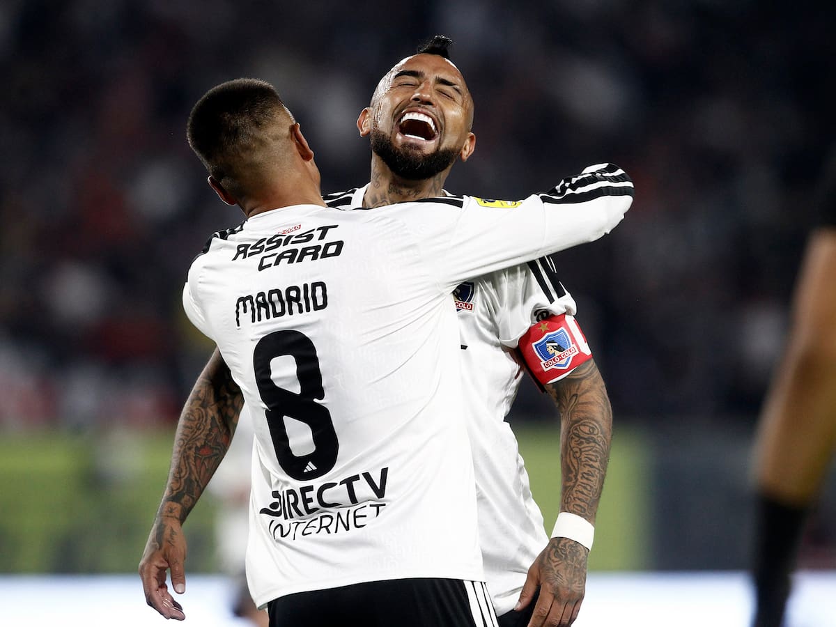 Colo Colo silencia las críticas: suma su victoria más amplia del año y se consolida como líder del fútbol chileno