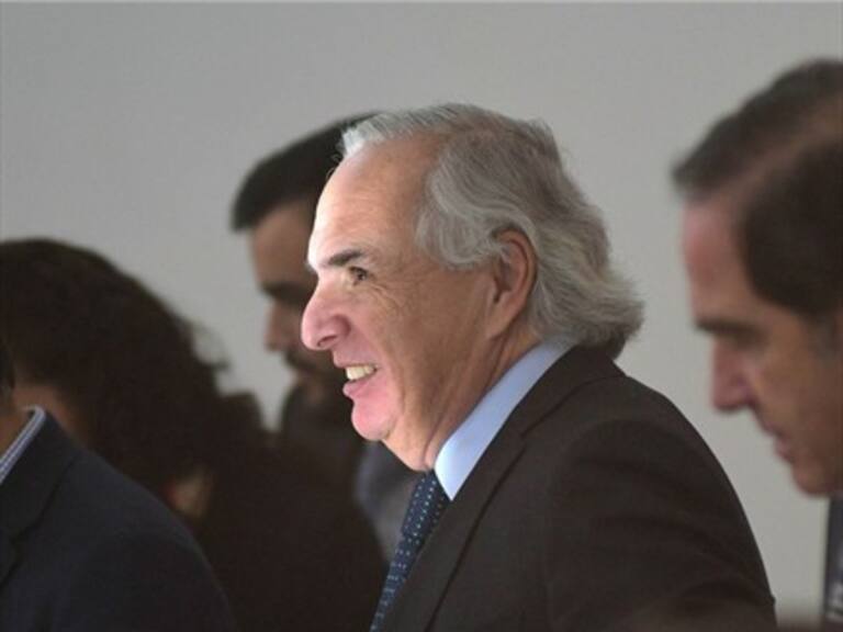 Ministro Chadwick por renuncia de hijo: Reparos de Contraloría son administrativos y no por estudios