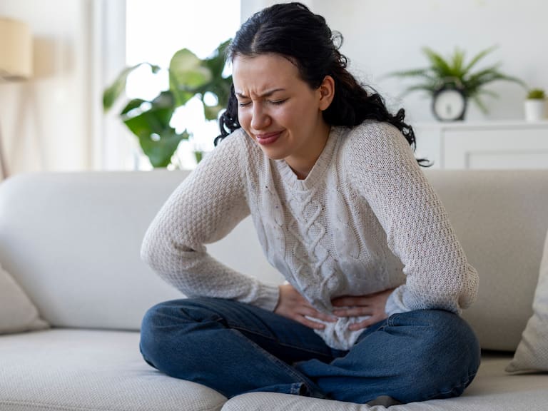 La señal silenciosa que muchas mujeres confunden con estrés pero que podría advertir cáncer