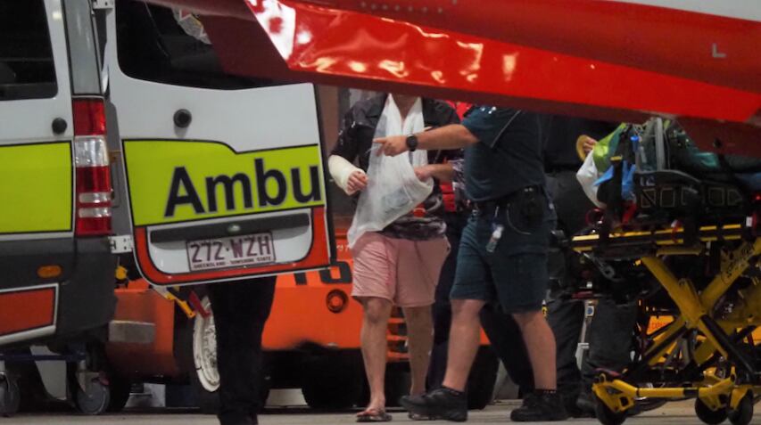 Un cocodrilo atacó a dos hombres en Australia.