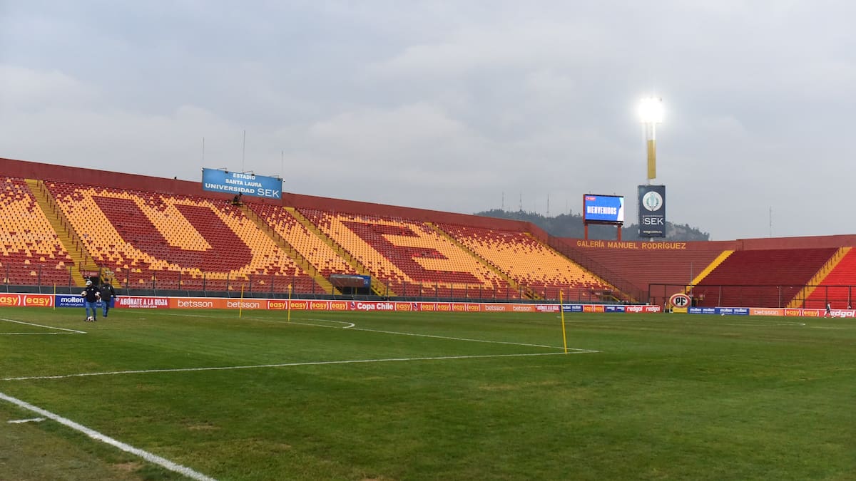 ¿Llega al debut en Primera B? Unión Española confirma avances en el cambio de pasto del Santa Laura