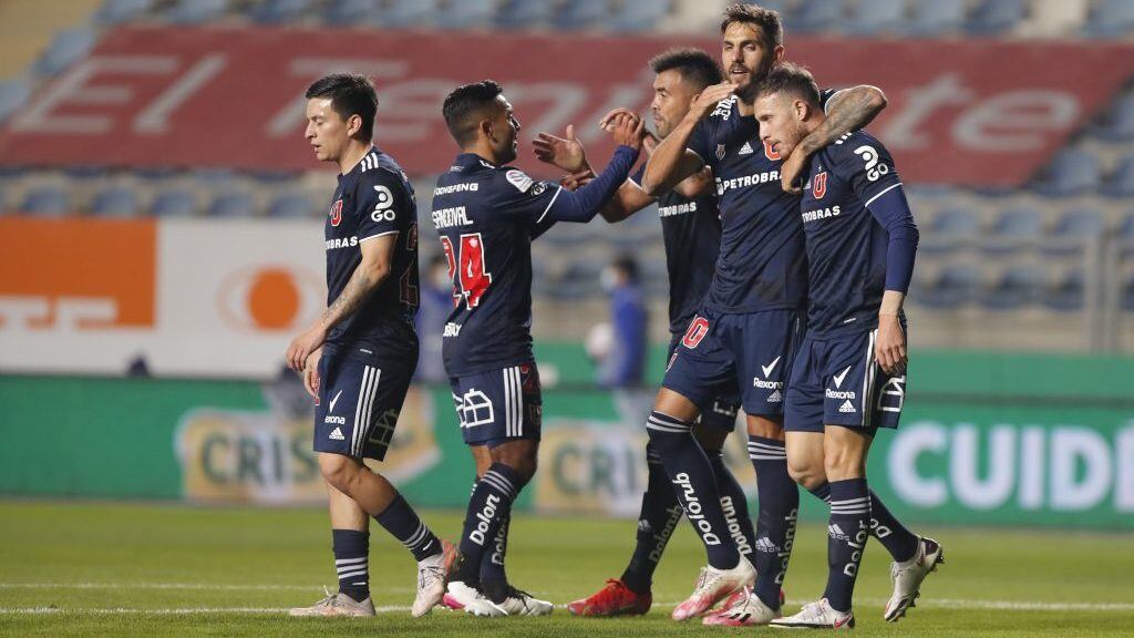 3 de Mayo del 2021/RANCAGUAJoaquín Larrivey(c) anota y celebra su primer gol y el 1 a 0 de Universidad de Chile ,durante el partido valido por la sexta fecha del Campeonato Nacional AFP PlanVital 2021, entre Universidad de Chile vs Santiago Wanderers, disputado en el Estadio El Teniente.
FOTO:FRANCISCO LONGA/AGENCIAUNO