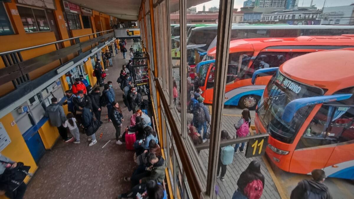 Terminal de Valparaíso extiende su horario de cierre ante diversos asaltos a pasajeros registrados en las afueras