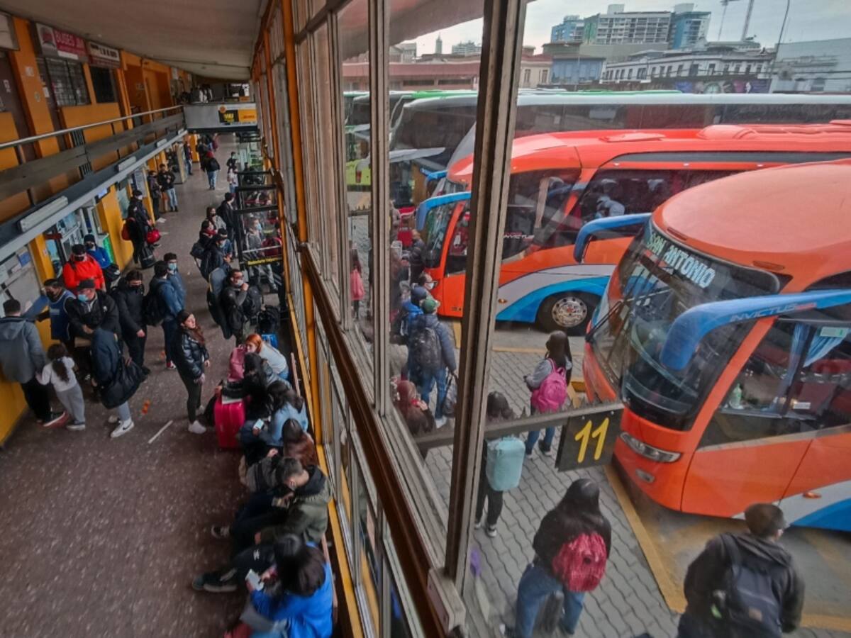 Ante aumento de asaltos a pasajeros: terminal de buses de Valparaíso extiende horario de cierre