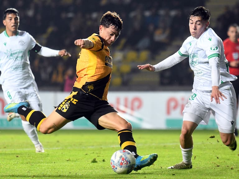 Programación equipos chilenos en Copa Libertadores y Sudamericana: ¿Qué partidos se juegan hoy, 19 de mayo, y quién transmite por TV?