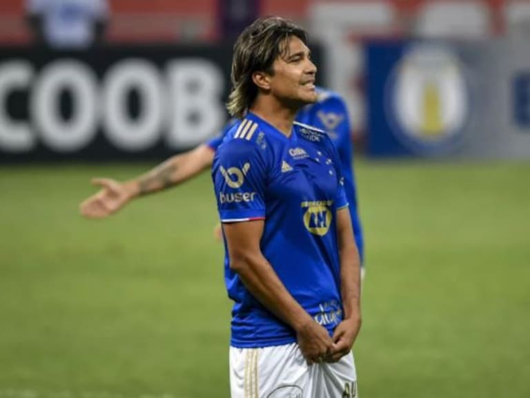 Cruzeiro oficializó que Marcelo Moreno Martins no vendrá a Colo Colo