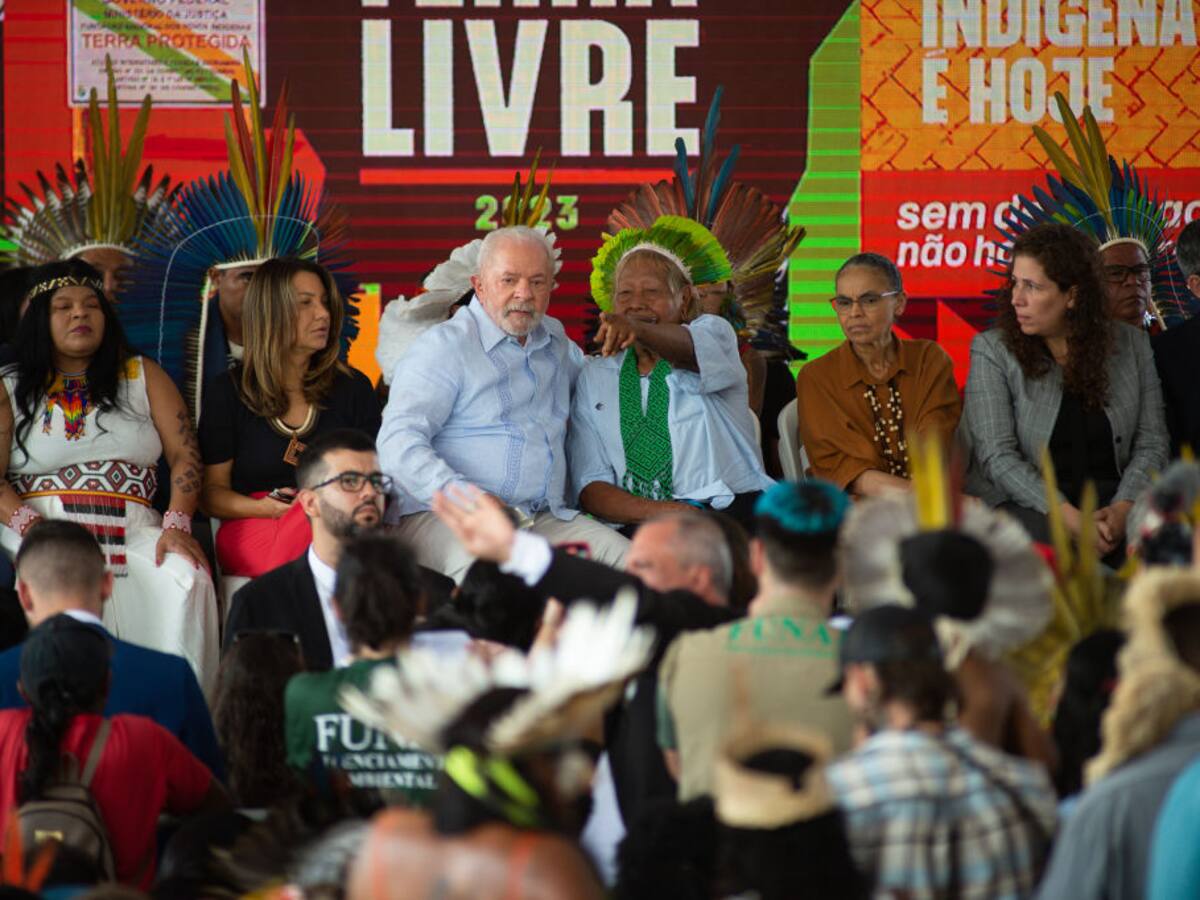 Brasil: Lula decreta seis zonas de pueblos originarios