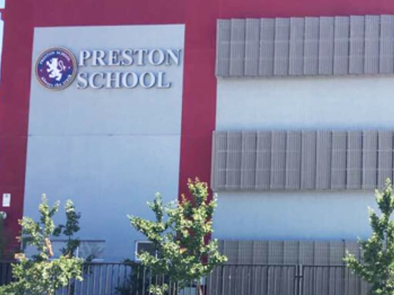 Denuncian a directora de colegio de Hualpén de negar recinto para local de votación y de intervencionismo en favor del Rechazo