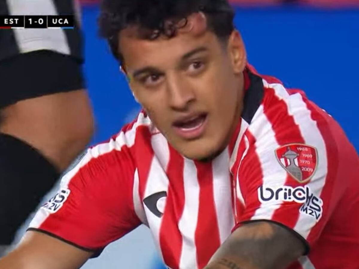 Terminó mareado y fuera del partido: así quedó jugador de Estudiantes tras chocar con Jhojan Valencia