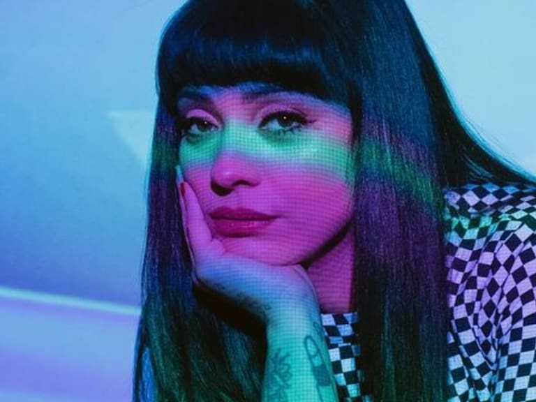Diario «El País» destacó disco de Mon Laferte entre los mejores de 2021: «Musicalmente brillante»