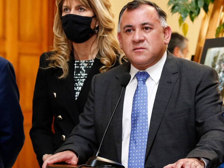 Bancada DC condiciona presidencia de Cariola en la Cámara: piden no insistir en querella contra Sergio Micco