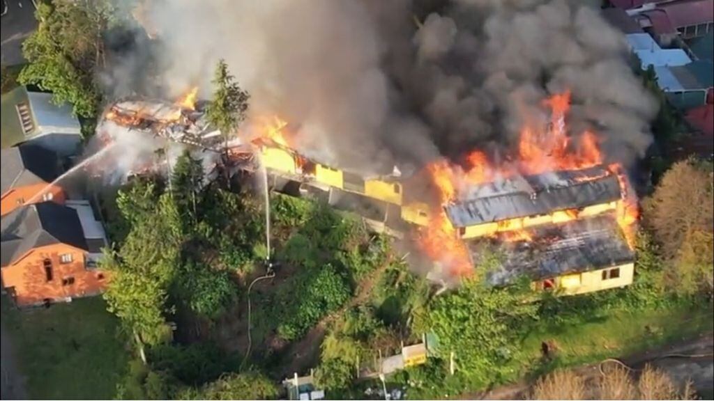 Incendio, cabañas, Puerto Varas, 1024x576 jpg ok