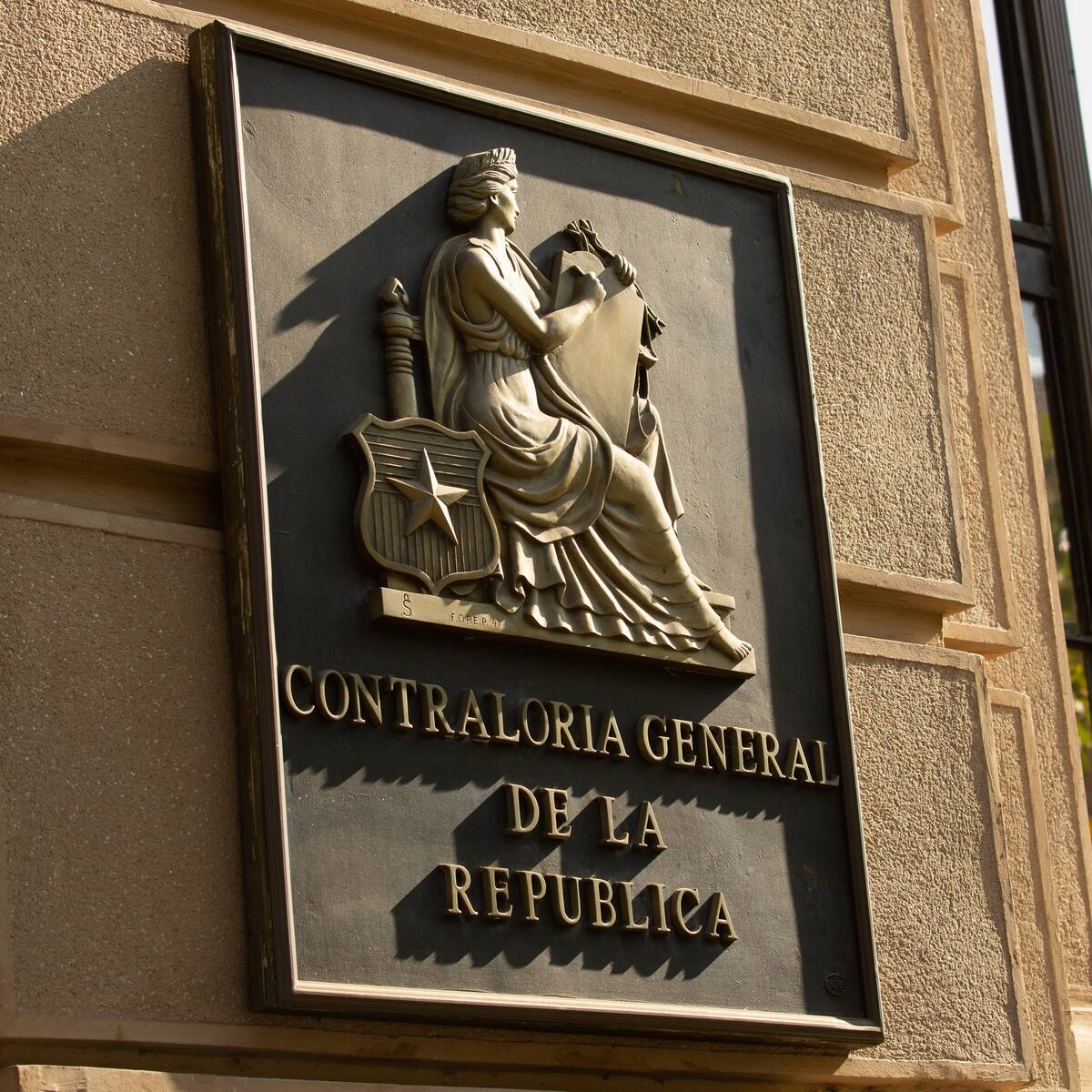 Coletazos por investigación de niños haitianos: Contraloría pide al CDE querellarse por filtración de polémico preinforme