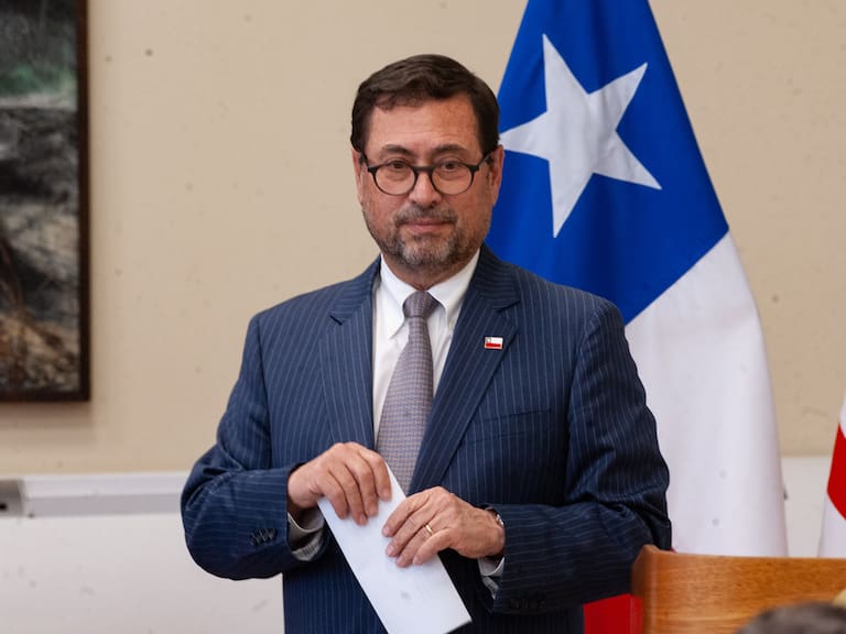 Ministro de Relaciones Exteriores, Francisco Pérez Mackenna