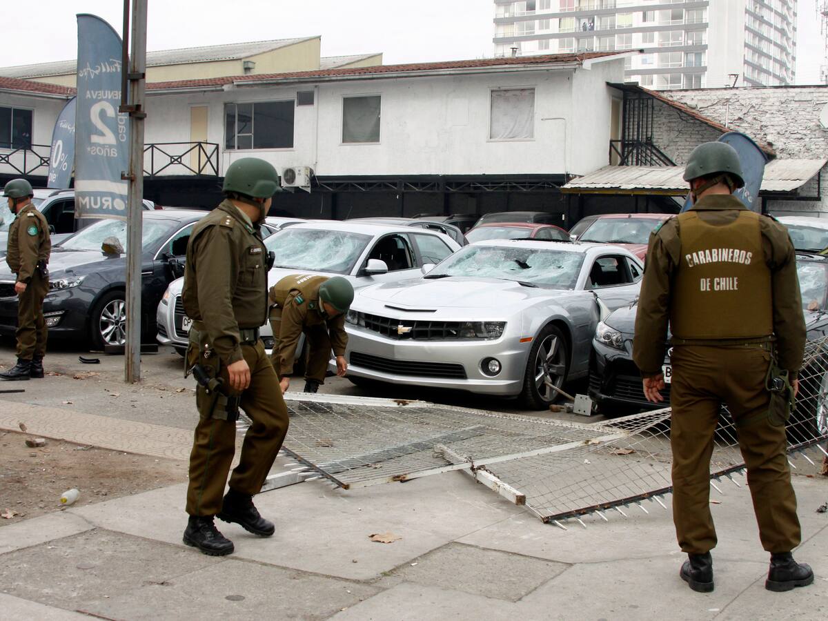 Banda delictual sustrae 18 vehículos desde empresa automotriz en la comuna de Macul