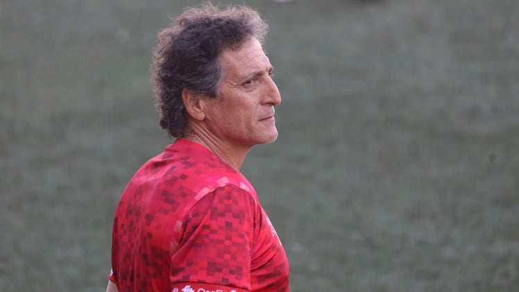 Mario Salas respalda a los jugadores sub 20 que dirigió en 2013: "Pueden ser actores importantes en la selección chilena"