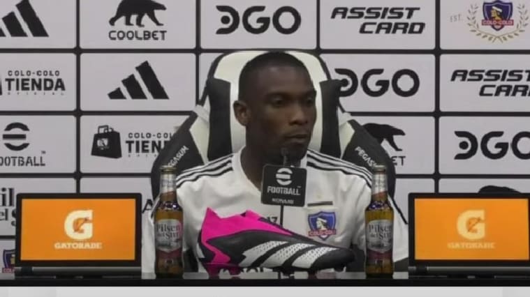 Fabián Castillo analiza su adaptación en Colo Colo: "Me falta entenderme con algunos compañeros, no es tan fácil"