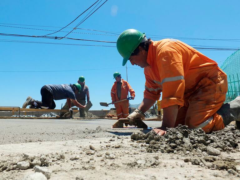 Ley de 40 horas: ¿Qué hago si mi empleador no respeta las nuevas 44 horas semanales? Esto es lo que dice la Dirección del Trabajo