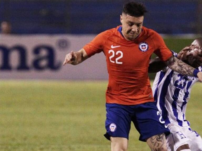 Christian Bravo llegó a Chile para sumarse a los entrenamientos de la Roja